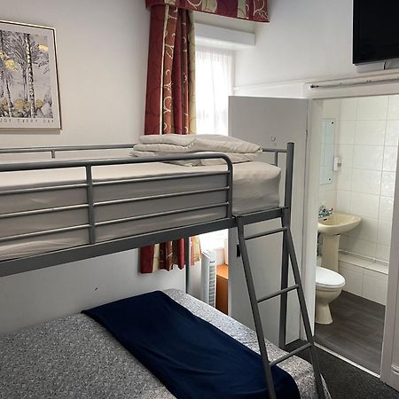Backpackers Blackpool Hotel & Suites Екстер'єр фото