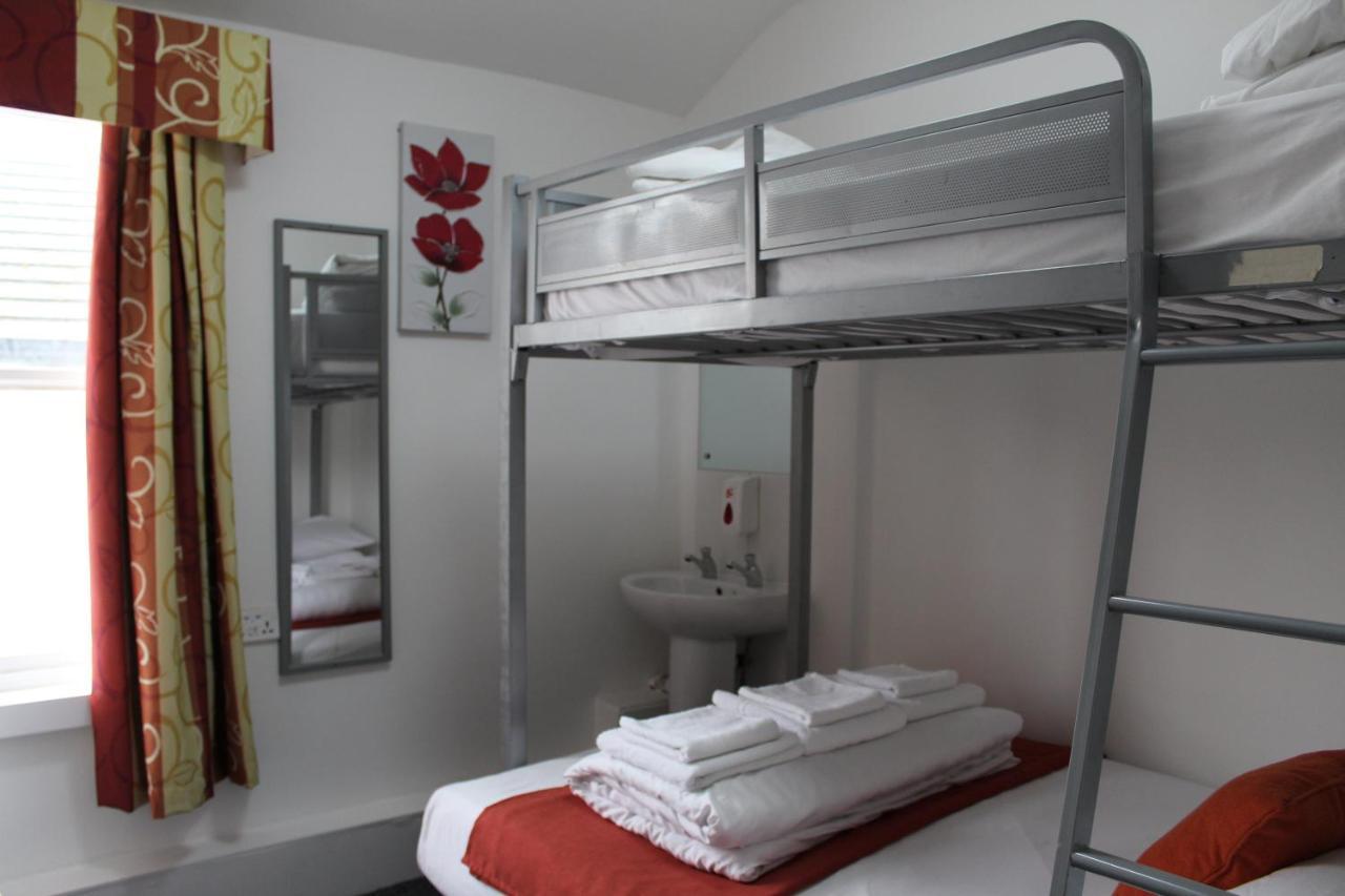 Backpackers Blackpool Hotel & Suites Екстер'єр фото