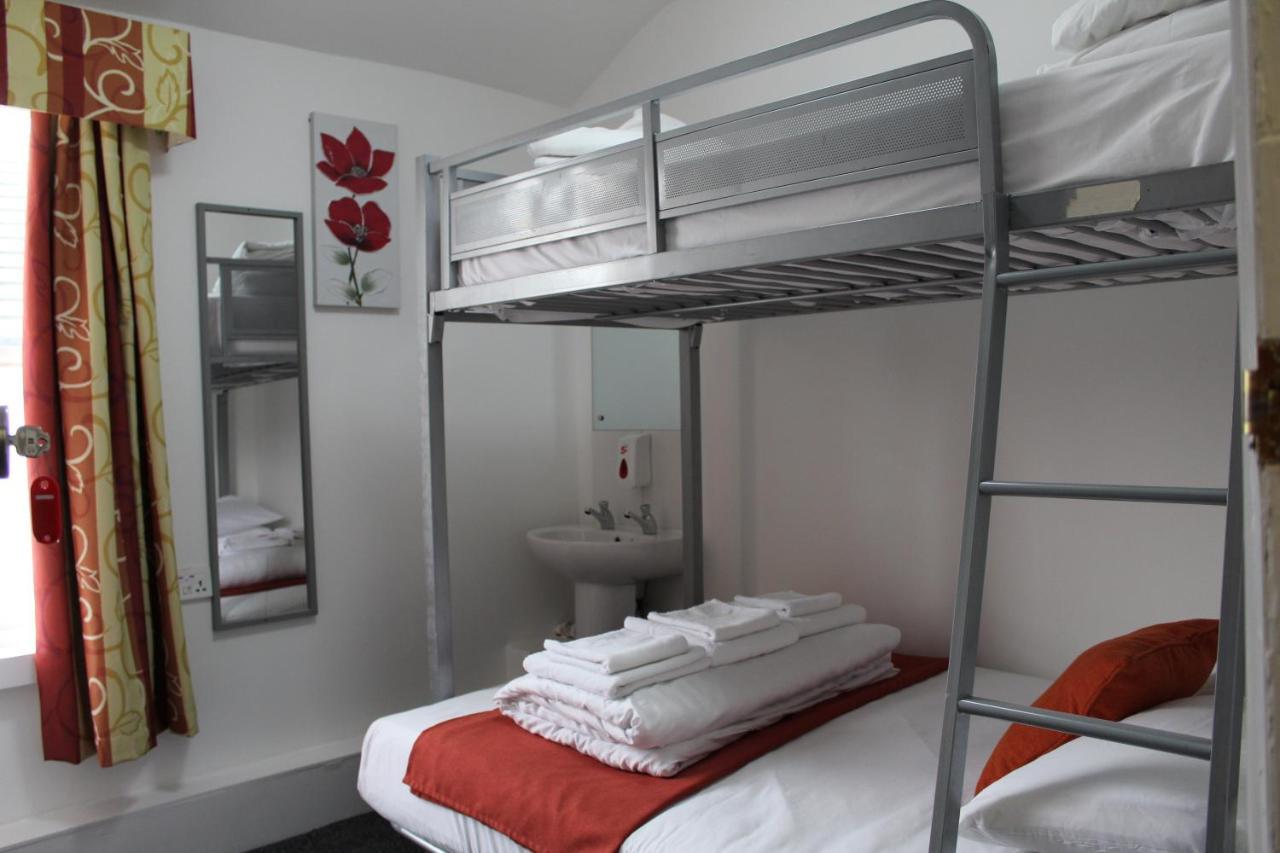 Backpackers Blackpool Hotel & Suites Екстер'єр фото