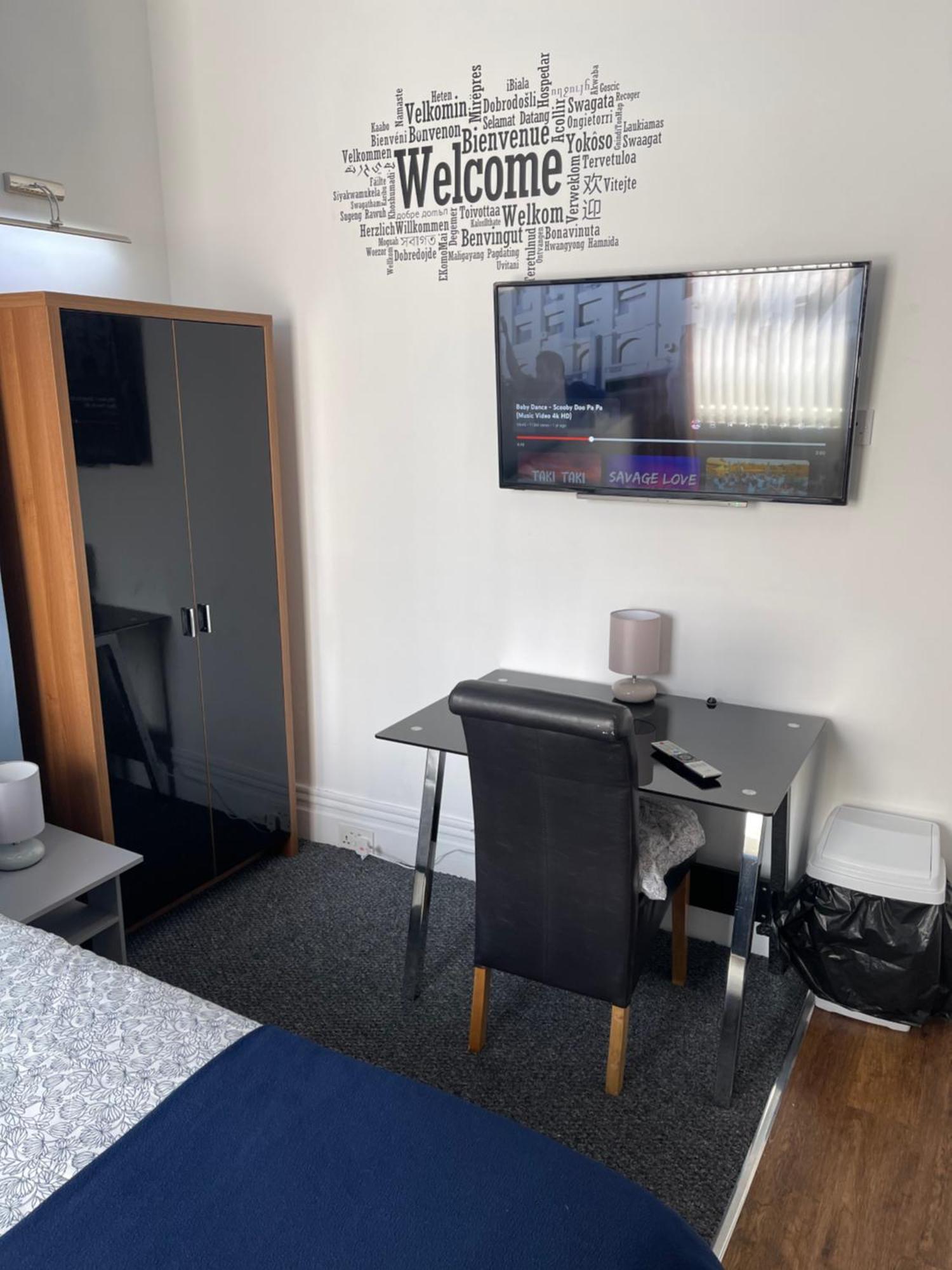 Backpackers Blackpool Hotel & Suites Екстер'єр фото