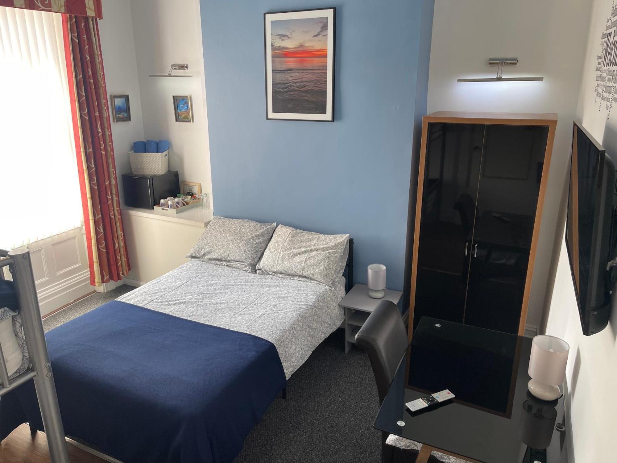 Backpackers Blackpool Hotel & Suites Екстер'єр фото
