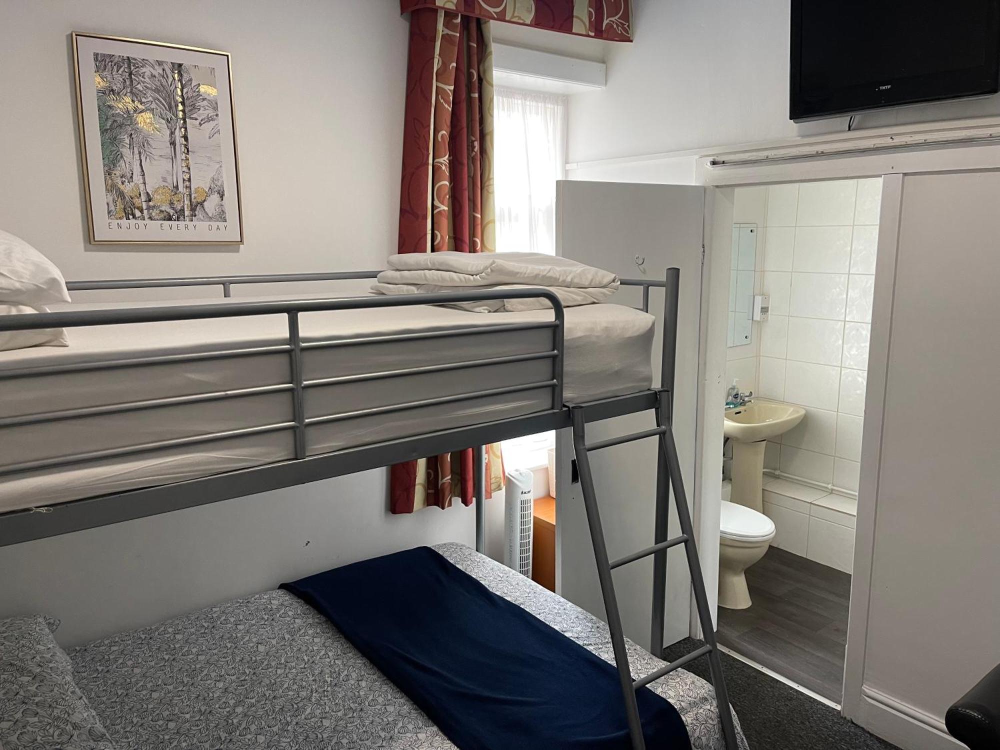 Backpackers Blackpool Hotel & Suites Екстер'єр фото