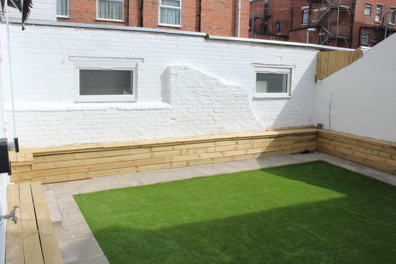 Backpackers Blackpool Hotel & Suites Екстер'єр фото